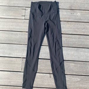 Black leggings with mesh